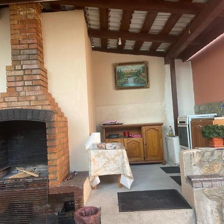 Pensiunea Casa Deny Novaci-Străini 外观 照片